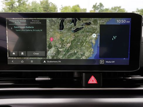 Used 2026 Kia Carnival LXS FWD image 28