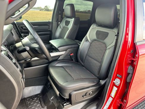 Used 2022 RAM 1500 Big Horn w/ Built-to-serve Edition image 11