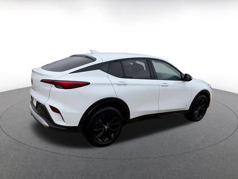 Used 2025 Buick Envista Sport Touring image 15