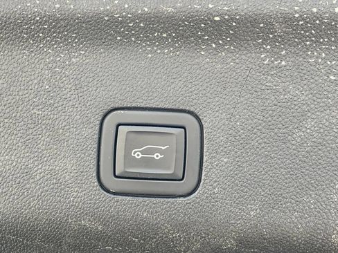 Certified 2024 Cadillac Escalade Sport w/ LPO, ONYX Package AWD/4WD image 22