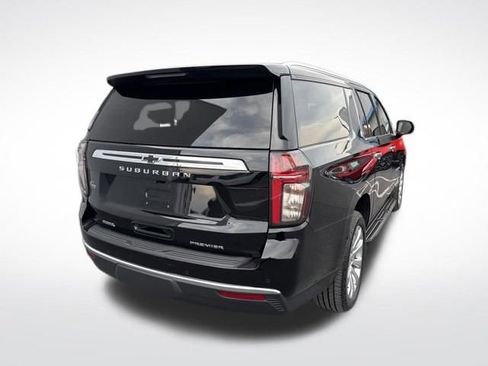 Certified 2023 Chevrolet Suburban Premier image 5