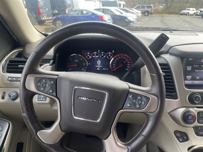 Used 2015 GMC Yukon Denali w/ Premium Package AWD/4WD image 8