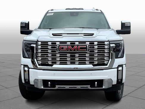New 2025 GMC Sierra 2500 Denali w/ Denali Reserve Package image 3