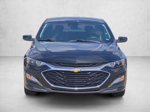 Used 2024 Chevrolet Malibu LT FWD image 2