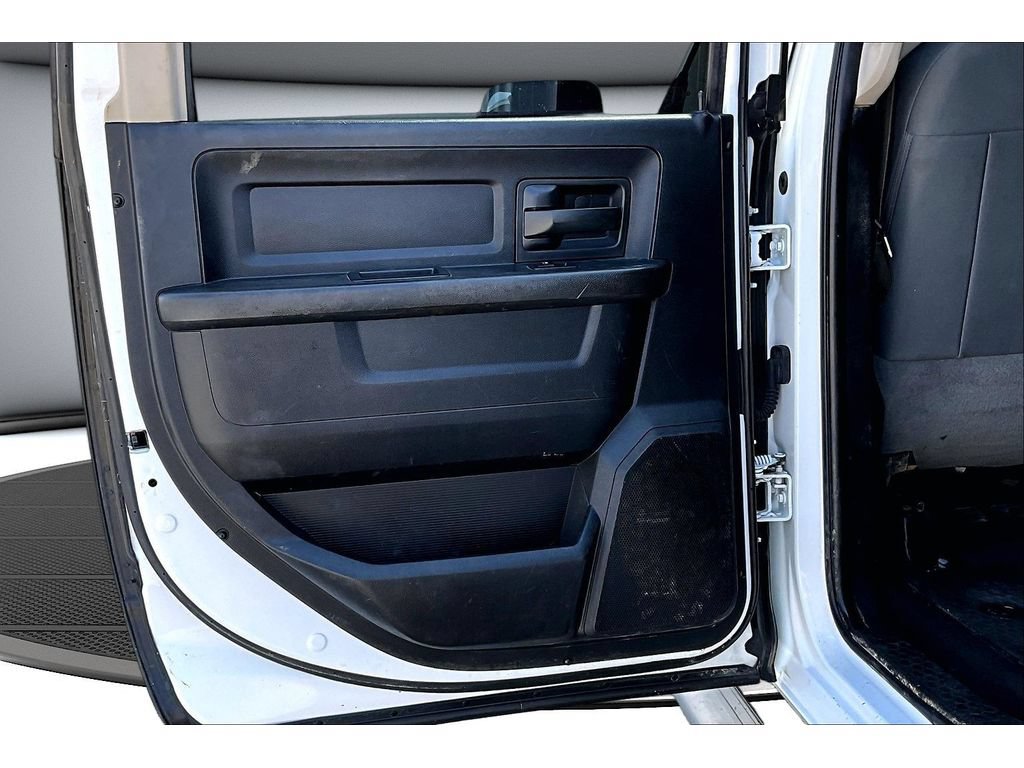 Used 2018 RAM 3500 Tradesman w/ Chrome Appearance Group AWD/4WD image 35