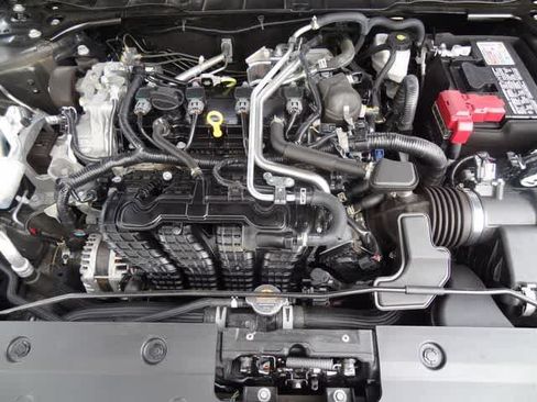 Used 2025 Nissan Altima 2.5 SV FWD image 30