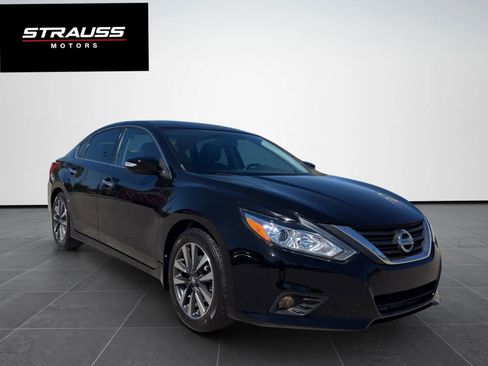 Used 2016 Nissan Altima 2.5 SL w/ Moonroof Package image 1