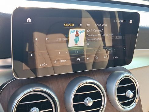 Certified 2022 Mercedes-Benz GLC 300 4MATIC image 18