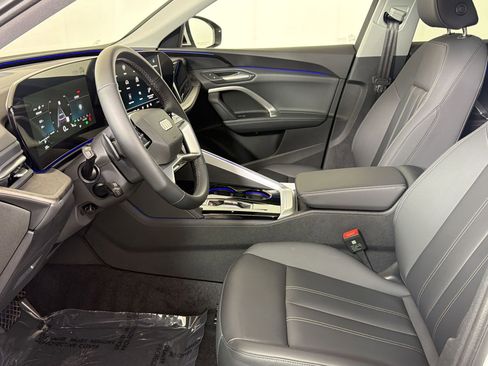 Used 2025 Audi Q5 Premium w/ Convenience Package image 5