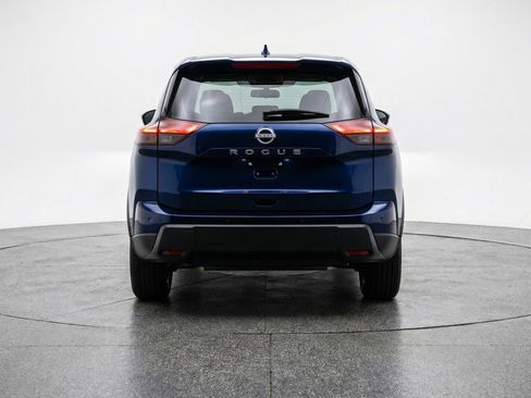 Used 2025 Nissan Rogue SV image 7