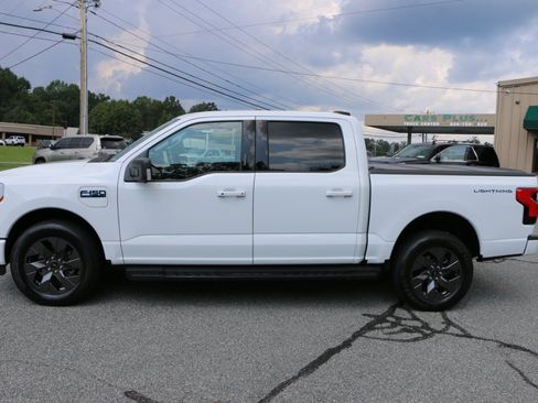 Used 2024 Ford F150 Lightning Flash AWD/4WD image 2