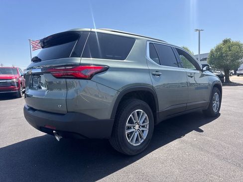 Used 2023 Chevrolet Traverse LT FWD image 6