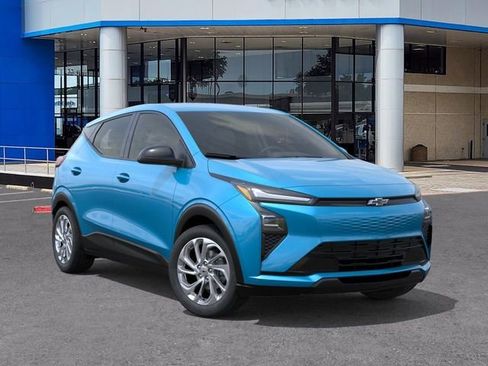 New 2027 Chevrolet Bolt LT FWD image 7