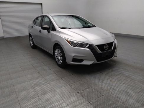Used 2020 Nissan Versa S FWD image 13