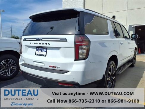 Used 2022 Chevrolet Suburban RST image 5