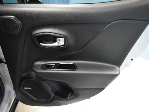 Used 2021 Jeep Renegade Trailhawk w/ Sun & Sound Group AWD/4WD image 26