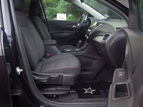 Used 2018 Chevrolet Equinox LT w/ Sun & Infotainment Package AWD/4WD image 16