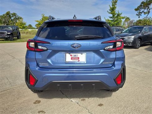 Used 2024 Subaru Crosstrek 2.0i Premium image 5