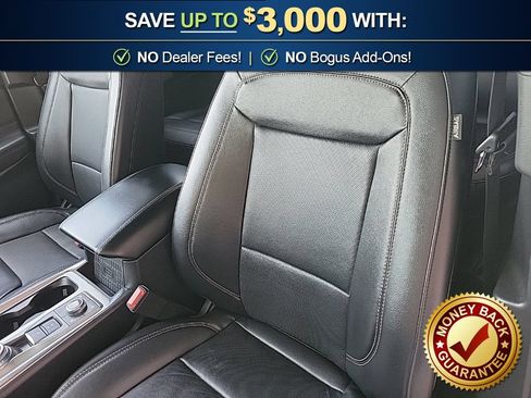 Used 2023 Ford Explorer Limited w/ Equipment Group 301A AWD/4WD image 17