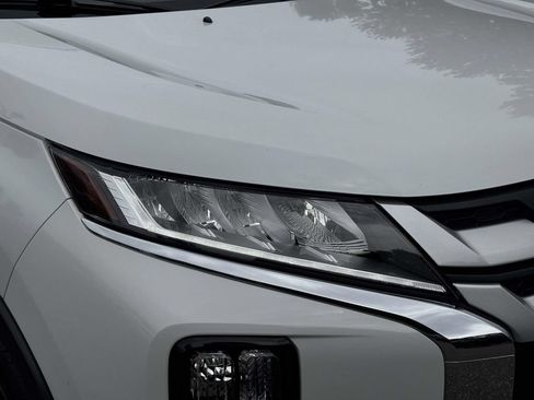 Used 2021 Mitsubishi Outlander Sport ES AWD/4WD image 12