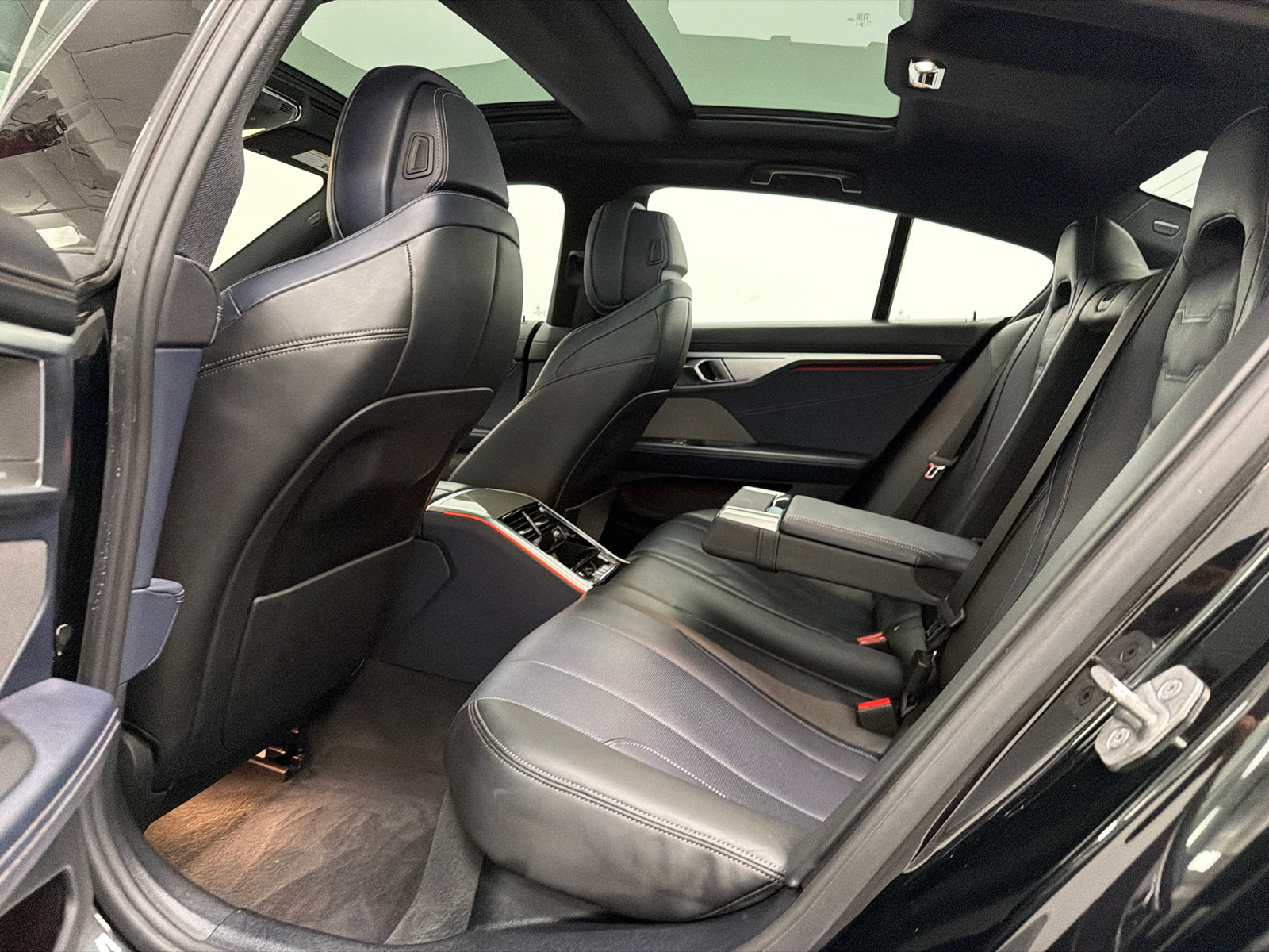 Used 2022 BMW M850i Gran Coupe xDrive AWD/4WD image 22