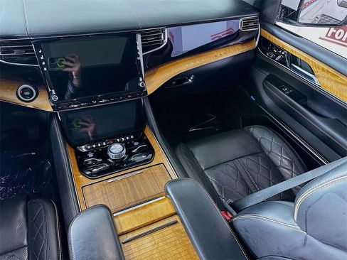 Used 2022 Jeep Grand Wagoneer Series III w/ Flexible Seating Group image 28