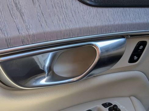 New 2026 Volvo XC90 B6 Ultra w/ Protection Package Premier image 29