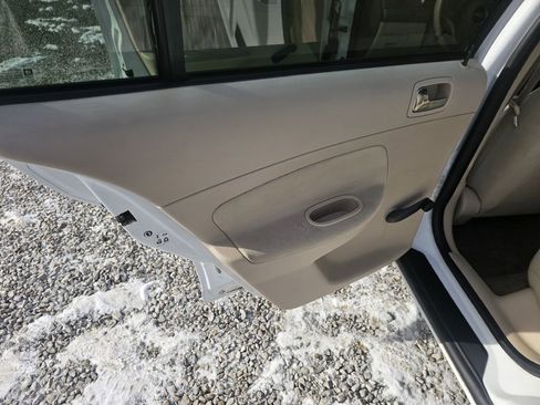 Used 2007 Chevrolet Cobalt LS w/ Enhanced Safety Package image 17