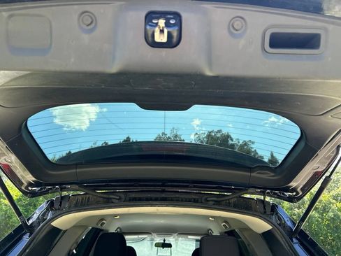 Used 2020 Nissan Pathfinder S FWD image 49