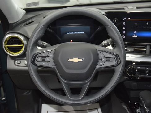 New 2026 Chevrolet Trax LT image 32