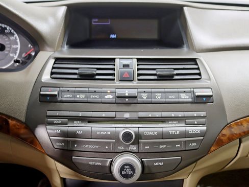 Used 2010 Honda Accord EX-L image 16