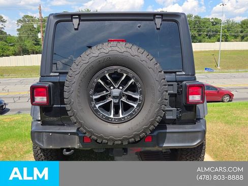 Used 2024 Jeep Wrangler Unlimited Sport AWD/4WD image 5