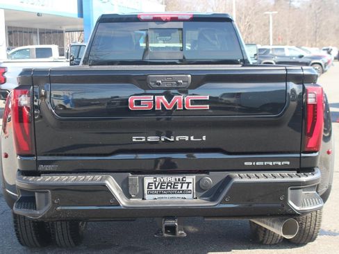 New 2026 GMC Sierra 3500 Denali w/ Denali Reserve Package AWD/4WD image 6