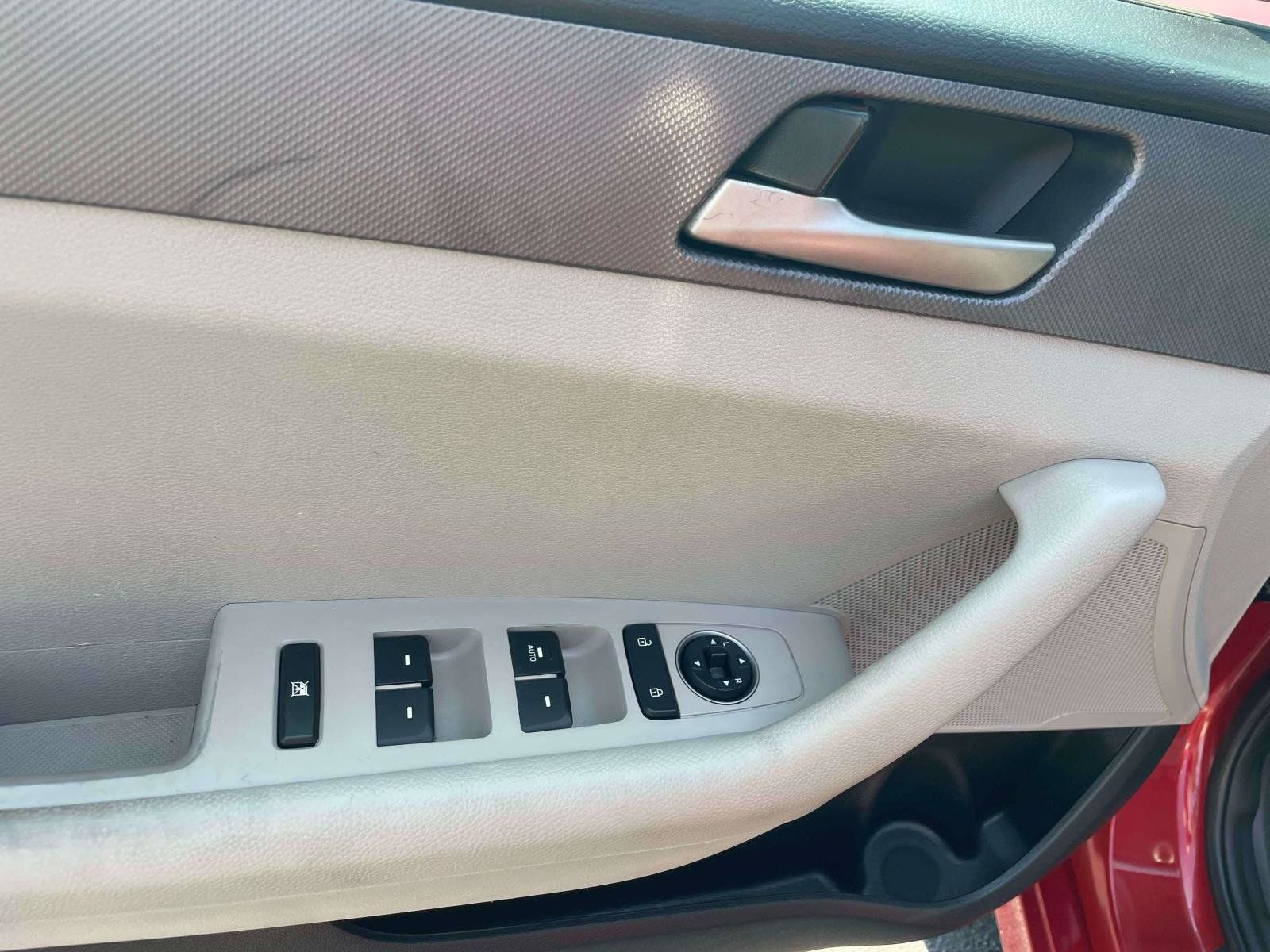 Used 2019 Hyundai Sonata SE FWD image 11