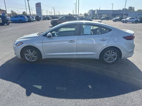Used 2018 Hyundai Elantra Value Edition FWD image 5