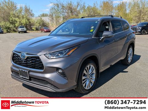 Used 2023 Toyota Highlander Platinum AWD/4WD image 7