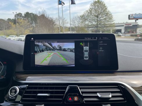 Used 2022 BMW 540i w/ M Sport Package image 22