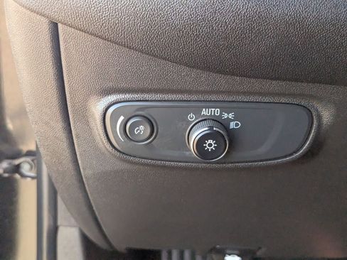 Used 2024 Chevrolet Equinox LT image 31