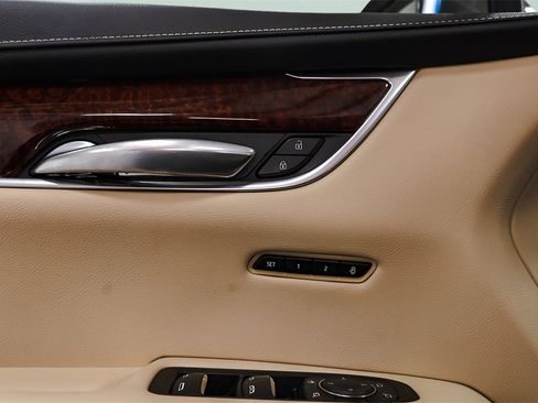 Used 2019 Cadillac XT5 Luxury image 25