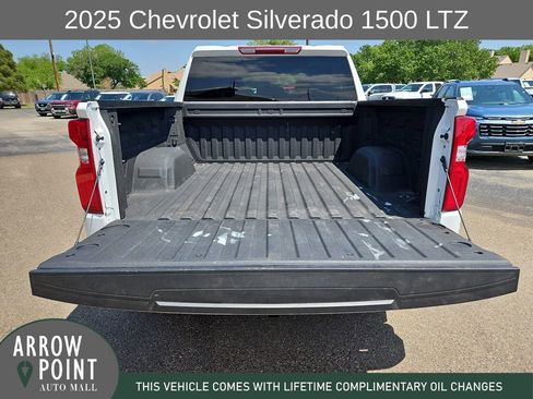 Used 2025 Chevrolet Silverado 1500 LTZ AWD/4WD image 17