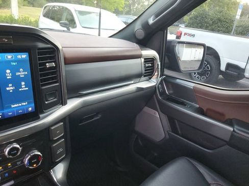 Used 2022 Ford F150 Lariat w/ Equipment Group 502A High AWD/4WD image 26
