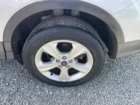Used 2016 Ford Escape SE w/ SE Leather Comfort Package AWD/4WD image 28