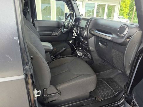 Used 2016 Jeep Wrangler Sport w/ Quick Order Package 23S AWD/4WD image 17