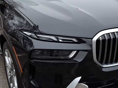 Used 2025 BMW X7 xDrive40i image 10