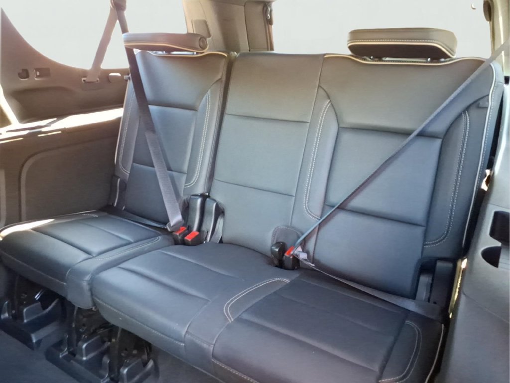 Used 2023 GMC Yukon XL SLT w/ SLT Premium Package AWD/4WD image 21