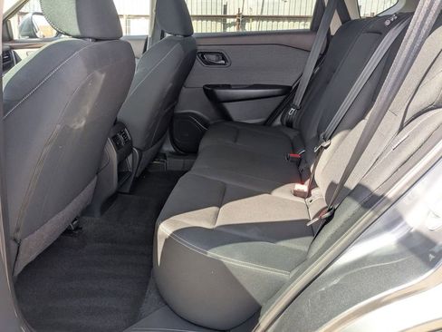 Used 2023 Nissan Rogue S image 25