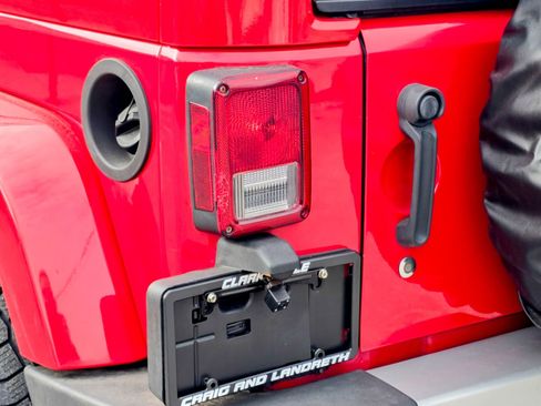 Used 2014 Jeep Wrangler Unlimited Sahara w/ Max Tow Package image 15