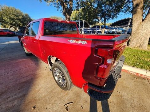 Used 2025 Chevrolet Silverado 1500 RST image 4