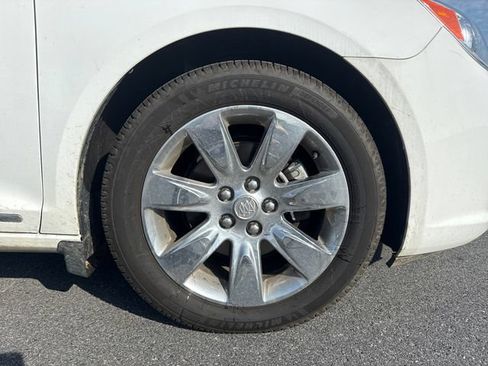 Used 2012 Buick LaCrosse Premium FWD image 11