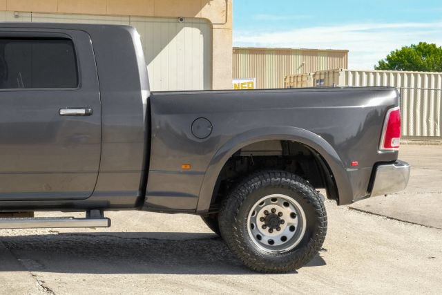 Used 2014 RAM 3500 Laramie Longhorn w/ Convenience Group AWD/4WD image 17